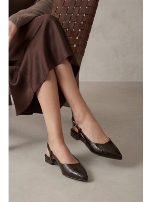 Marjin Kadın Sivri Burun Arkası Açık Atkılı Günlük Babet Tafiza Kahve Croco