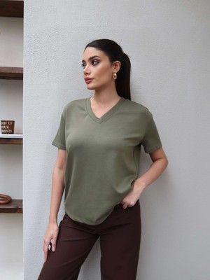 Esra Helvacı Haki V Yaka Düz Orj Tshirt