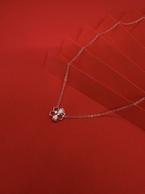 Kalp Detaylı Yonca Kolye