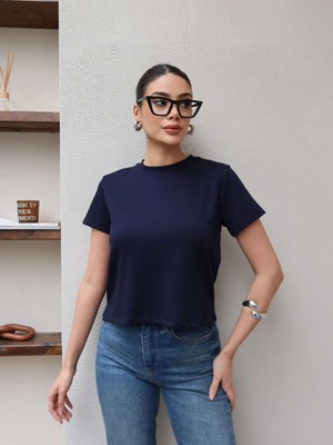 Esra Helvacı Bisiklet Yaka Düz Tshirt