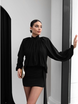 Esra Helvacı Dik Yaka Vatkalı Bluz Etek Takım