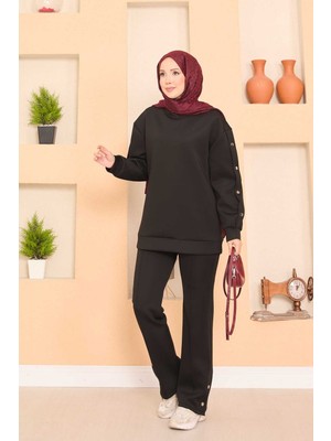 Kç Yırtmaçlı Çıtçıt Detaylı Tesettür İkli Takım Siyah