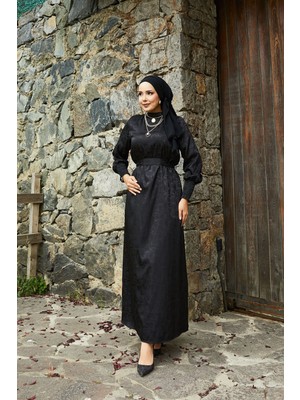 Md Seyyar Kuşaklı Kolları Gipeli Jakar Elbise Siyah