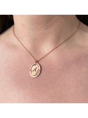 925 Ayar Gümüş Oval Gül Model Baş Harfli Kolye