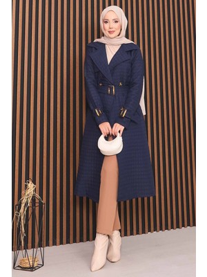 Md Kruvaze Yaka Kemerli Tesettür Kapitone Trençkot Lacivert