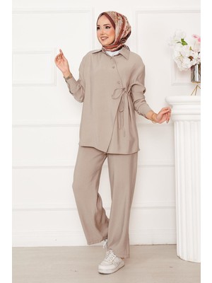 Md Yandan Bağlamalı Düğme Detaylı Tesettür Takım Bej