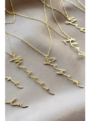 Kadın 925 Ayar Gümüş Kişiye Özel Altın Kaplama Dikey Isimli Imza Kolye