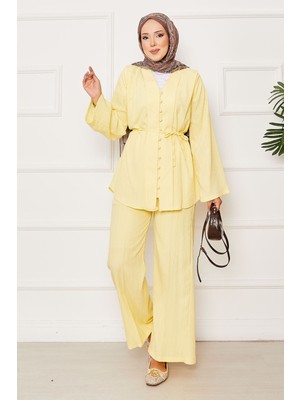 Mat Seyyar Kuşaklı Brit Düğmeli İkili Takım Sarı