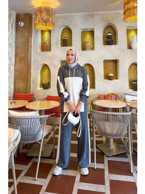 Mo Kapüşonlu İki Renk Triko Takım Gri