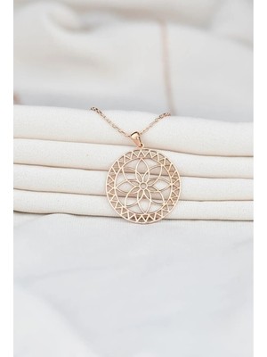 Kadın 925 Ayar Gümüş Lotus Çiçeği Madalyon Gümüş Kolye