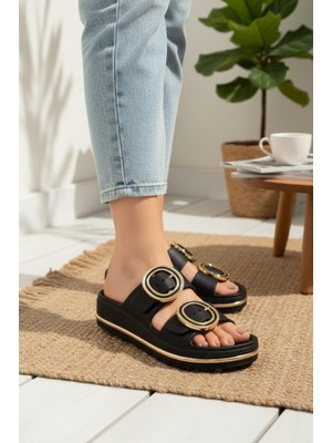 Akınalbella Kadın Siyah Yuvarlak Tokalı Platform Terlik - Gold Şerit Detaylı Taban