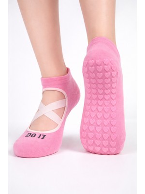 Carnaval Socks Pembe Renkli Pilates & Yoga Silikonlu Kazymaz Tabanlı Patik Çorap