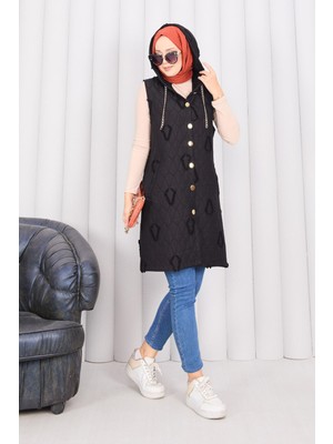 Md Kapüşonlu Düğmeli Tesettür Kapitone Yelek Siyah