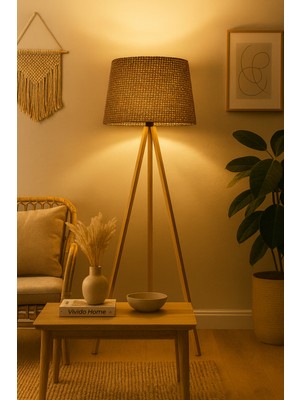 Normadia El Yapımı Doğal Hasır Kahve Ahşap Lambader, Şık ve Sıcak Atmosfer Sağlar