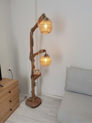 Normadia Doğal Ahşap Ağaç Lambader, Şık ve Sıcak Atmosfer Yaratır