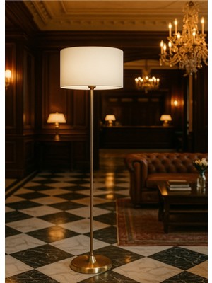 Normadia Şık Eskitme Metal Lambader, Modern ve Zarif Aydınlatma Ürünü