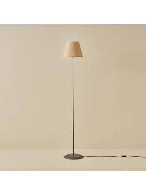 Normadia Modern Çöl Beji Metal Lambader 145 Cm, Şık ve Zarif Aydınlatma Parçası