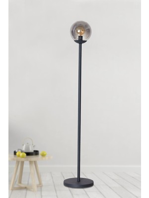 Normadia Şık Siyah Metal Gövde Füme Cam Lüx Yerden Aydınlatma Lambader