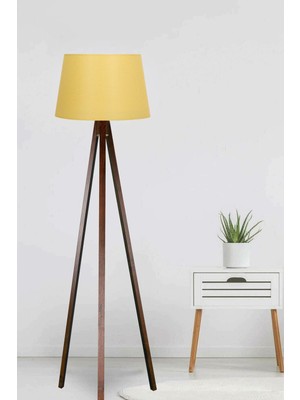 Normadia Şık Ahşap Tripod Lambader, Konik Kumaş Başlık, Sıcak Sarı ve Kahverengi Detay