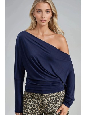 Hiccup Kadın Busem Kayık Yaka Dökümlü Bluz Lacivert