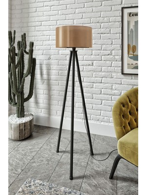 Normadia Şık ve Modern Masa Lambası, Dekorasyonu Tamamlayan Doğal Tonlarda