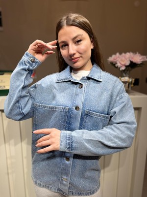 Asl Woman Kadın Taş Detaylı Oversize Kot Ceket – Açık Mavi Düğmeli Jean Ceket