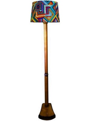 Normadia Masif Ahşap Tek Ayaklı Lambader, Sarmal Desen, Açık Ceviz Renk