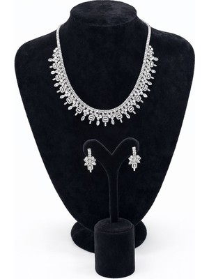 Pangu Geometrik Baget Taşlı Gümüş Renk Abiye Kolye Küpe Seti