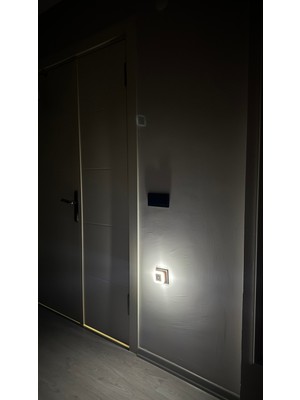 Normadia Şarjlı LED Gece Lambası, Modern ve Şık Tasarım, Rahat Uyku Için