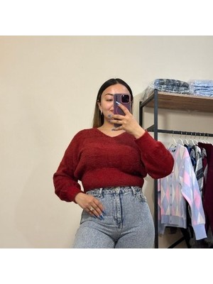 Kırmızı V Yaka Yumuşak Dokulu Kadın Kazak