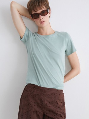 Lc Waikiki Yeni Sezon Bisiklet Yaka Kadın Tişört