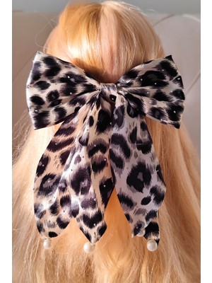 Leopar Desenli Inci Detaylı Fiyonk Toka