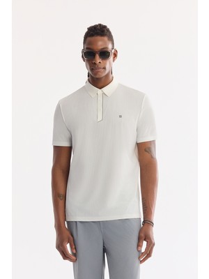 AVVA Erkek Beyaz Kıvrılmaz Polo Yaka Kırışmaz Hızlı Kuruyan Teknik Kumaş Regular Fit T-Shirt A61Y1108