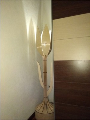 Normadia Ahşap Lale Tasarımlı Modern Lambader, Şık ve Kullanışlı Aydınlatma