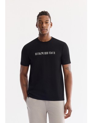 AVVA Erkek Siyah Bisiklet Yaka Baskılı Bi-Stretch İnterlok Regular Fit T-shirt A61Y1061