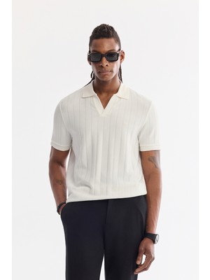 AVVA Erkek Ekru Kıvrılmaz Polo Yaka Düğmesiz Regular Fit T-Shirt A61Y1084