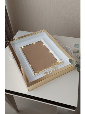 Normadia 30X40 cm Gold Kaplı Ledli Özel Tasarım Gül Kutusu ve Anı Çerçevesi