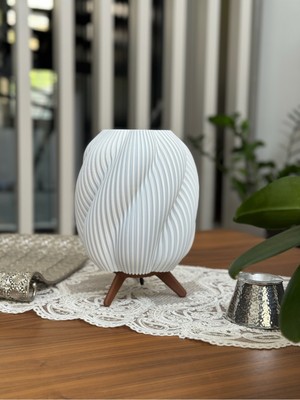 Normadia Şık Spiral Tasarımlı Dekoratif LED Masa Lambası
