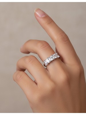 18 Ayar Altın Kaplama Tria Zirkon Taşlı Tasarım Kadın Gümüş Yüzük