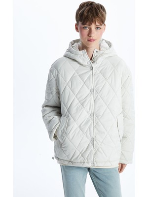 Lc Waikiki Yeni Sezon Kapüşonlu Kapitone Oversize Kadın Şişme Mont