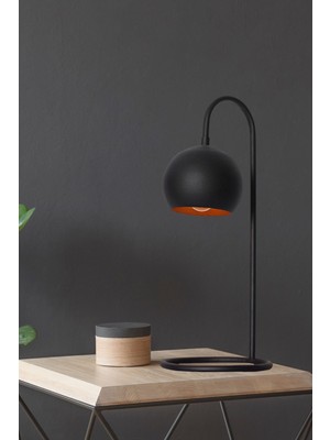 Normadia Modern Siyah Metal Masa Lambası, Şık ve Fonksiyonel Aydınlatma