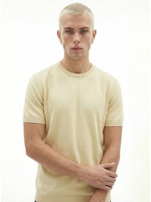 Jeep Bisiklet Yaka Relaxed Düz Örgü Desenli Sarı Erkek Kazak J6SM-KZK7824