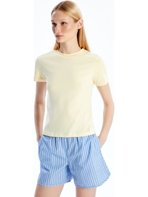 Lc Waikiki Yeni Sezon Bisiklet Yaka Nakışlı Kadın Tişört