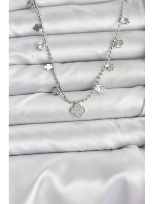 Hkursat Pirinç Gümüş Renk Yonca Model Kadın Kolye