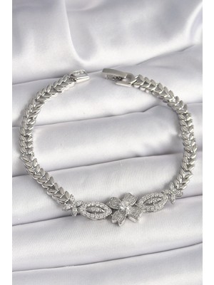 Hkursat Pirinç Gümüş Renk Zirkon Taşlı Çiçek Figür Arpa Zincir Model Kadın Bileklik