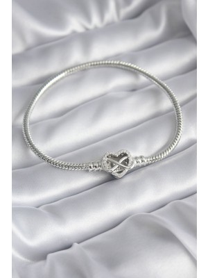 Hkursat Pirinç Gümüş Renk Zirkon Taşlı Kalp Sonsuzluk Model Charm Kadın Bileklik
