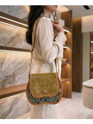 Etnik Desenli ve Süet Dokulu Otantik Omuz Çantası