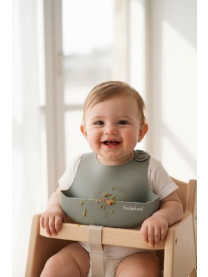 Soft and Baby Silikon Mama Önlüğü, Damlatmaz Mama Önlüğü, Cepli Mama Önlüğü