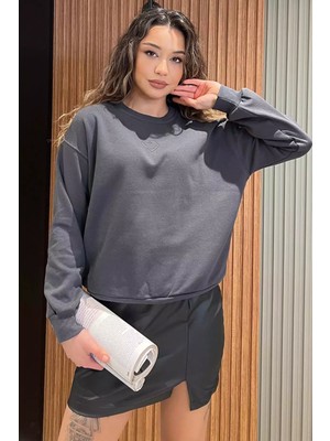 Gülseli Bisiklet Yaka Kalp Nakışlı Şardonlu Kadın Sweatshirt P-00013707