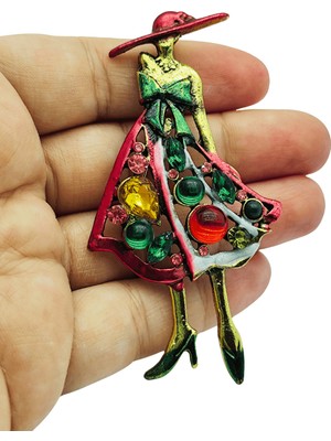 BB Bi Butik Shop Renkli Taş Detaylı Şapkalı Zarif Kadın Figürlü Tasarım Broş